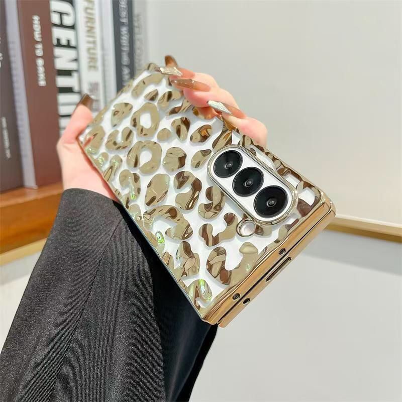 (Buy 1 Get 1 Free) Golden Leopard Print Samsung Cover